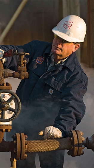 Industrial Worker wearing custom uniform from Righteous.